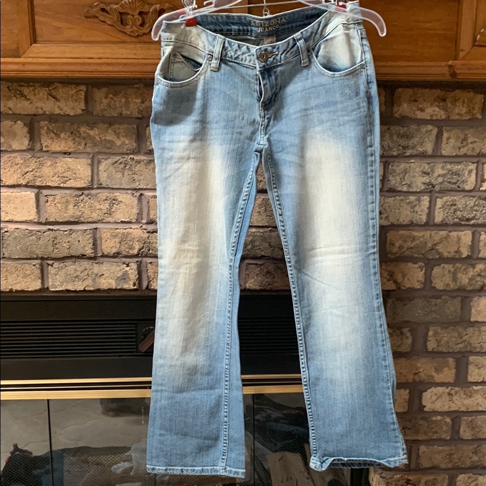 Women's/juniors Arizona stretch jean. Size 7 short boot cut. Euc